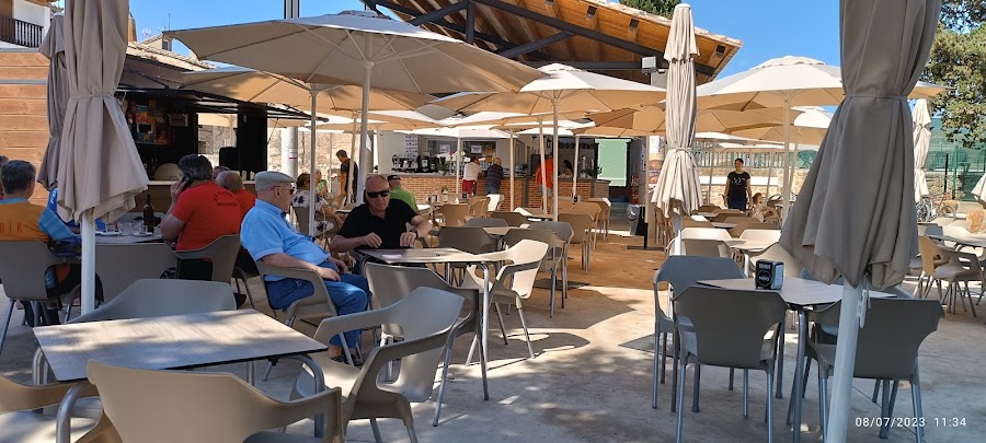 Bar-piscina de Rubielos de Mora