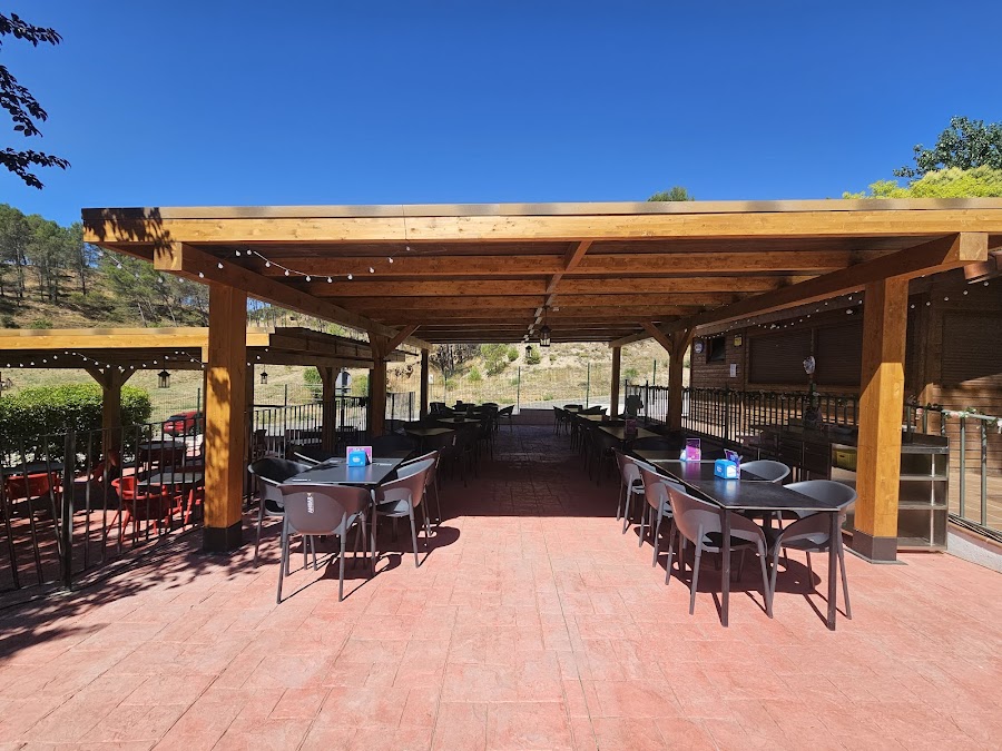 Bar piscina municipal chiloeches