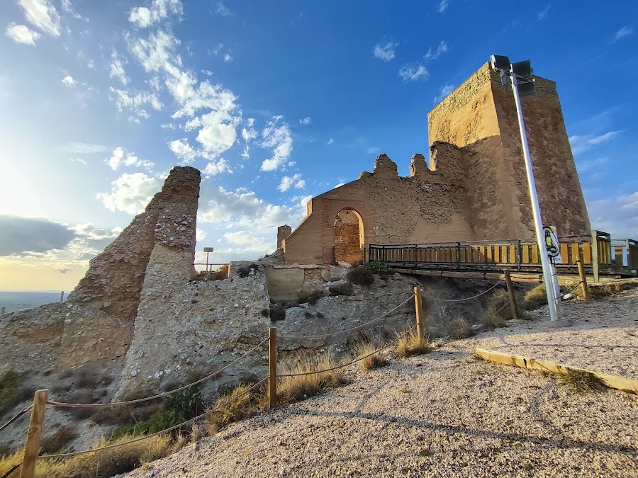 Castillo de Alfajarín