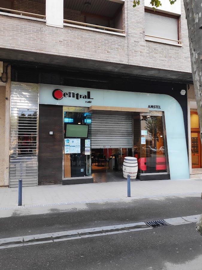 Central Café Pub
