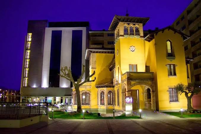 Globales Castillo de Ayud