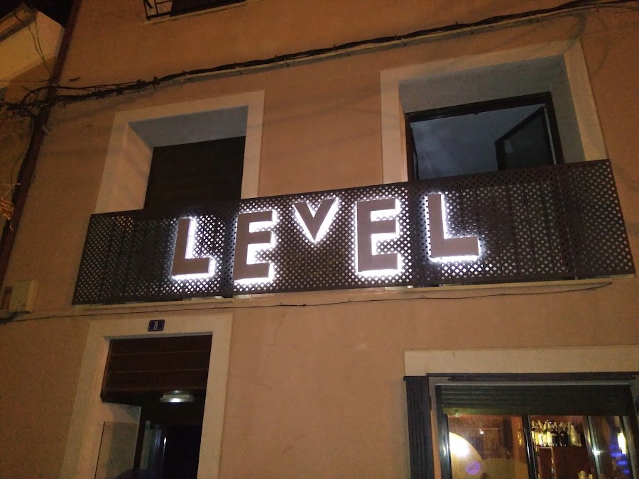 PUB LEVEL