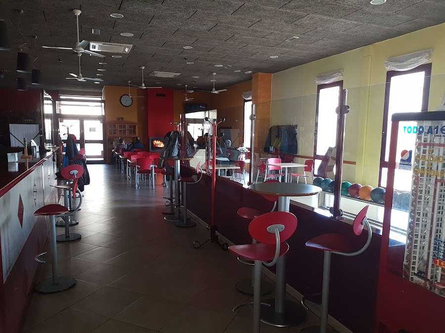 Bar-Restaurante-Bolera El Rececho