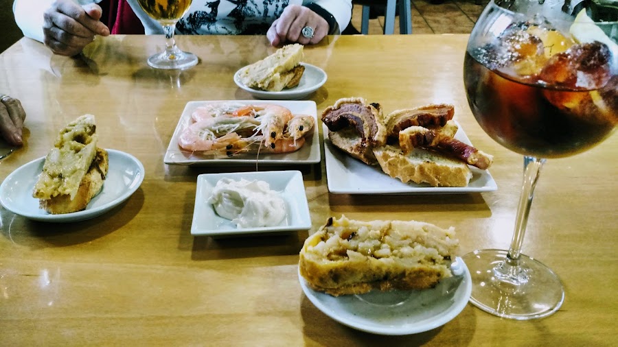 Bar Teleclub Bisimbre (Javi y Sandra)