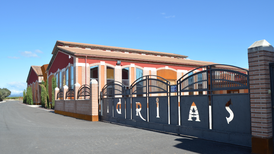 Bodega IDRIAS. Vinos ecológicos. Visitas. Catas. Eventos. Somontano. Huesca
