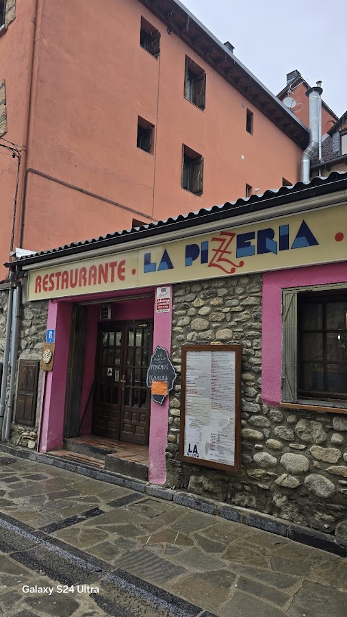 La Pizzería