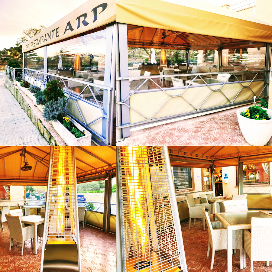 Restaurante ARP en Benabarre terraza-jardin