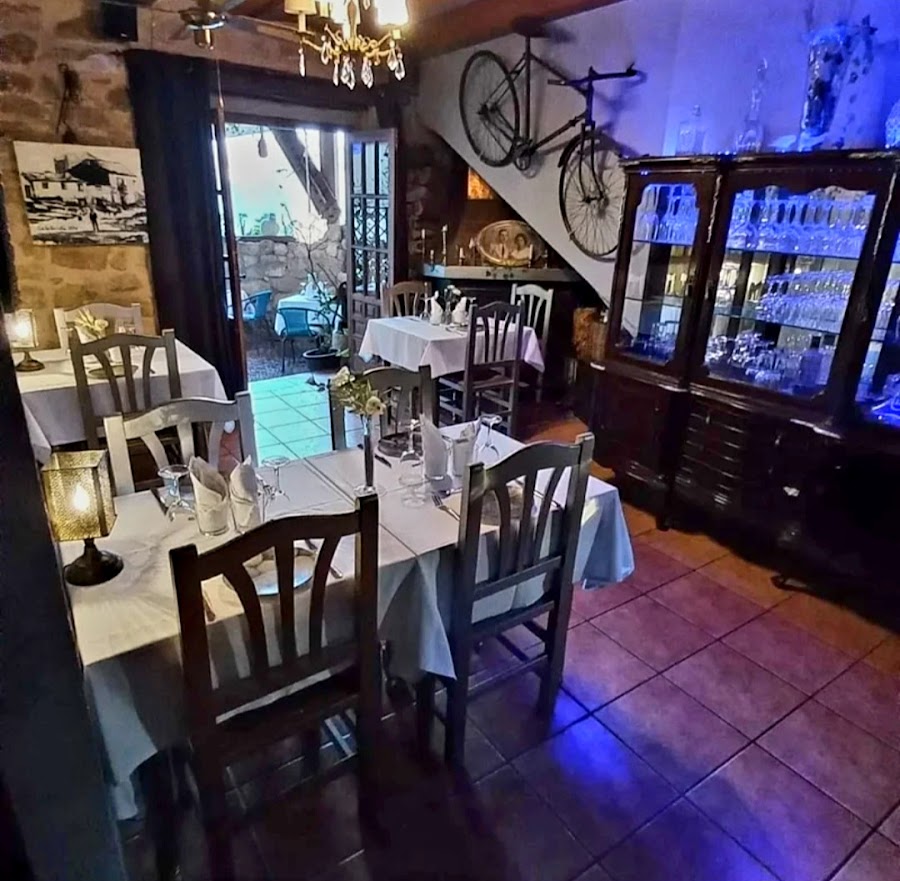 Restaurante y Casa Rural Ca la Serreta